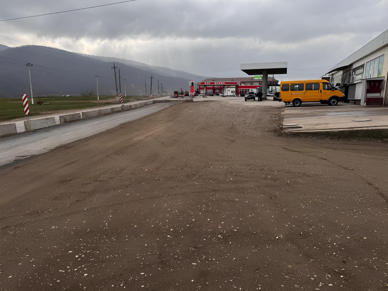 В Казбековском районе капитально ремонтируют участок дороги Хасавюрт – Тлох